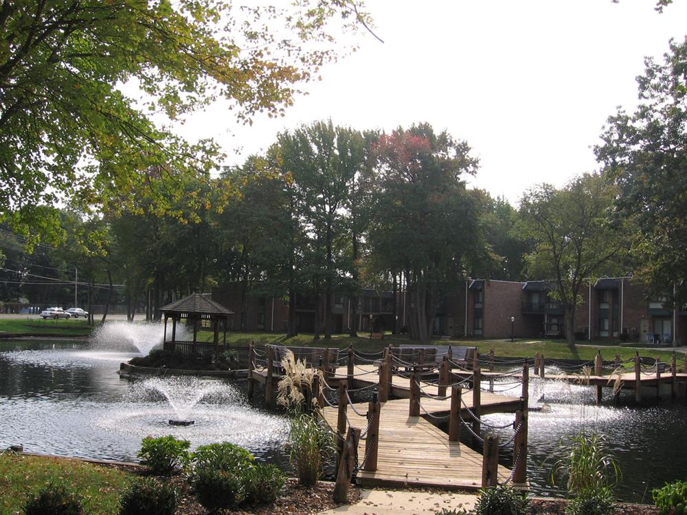 Ramblewood Village Apartments - Mt Laurel, NJ | Eagle Rock Apartments